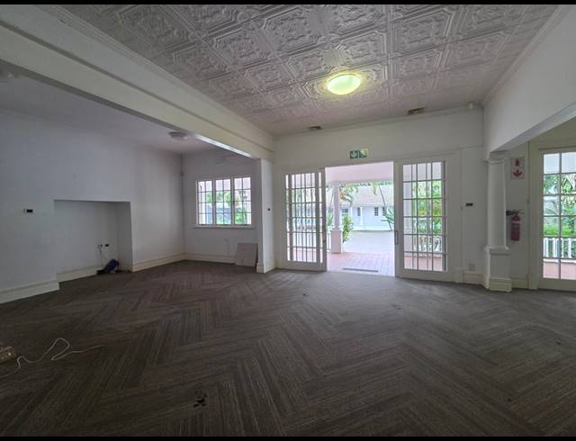 420M² BUILDING TO LET IN WINDERMERE